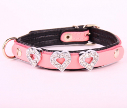 LEATHER COLLAR WITH HEART RHINESTONES - PINK ()